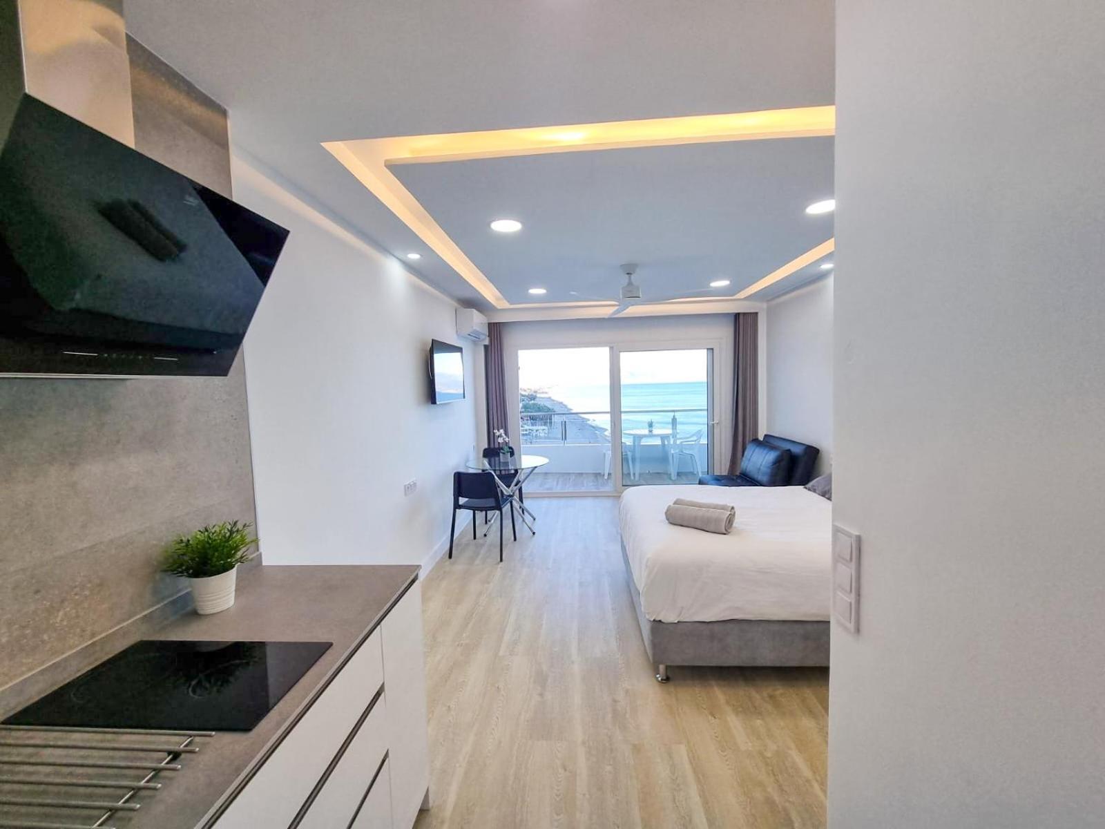 Appartamento Spectacular Sea Views Torremolinos Esterno foto